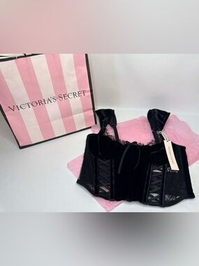 Victoria's Secret Black Dream Angel Lace & Velvet Cap-Sleeve Corset Top NWT